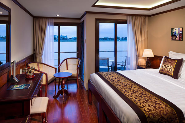 Luxury Asian Cruise Room Luxury Asian Cruise Room